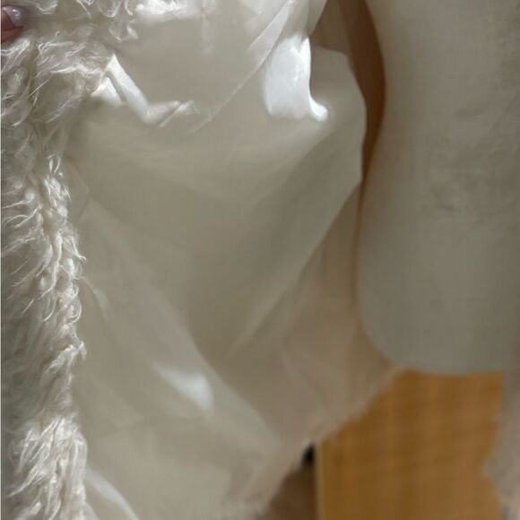 Forever 21 faux Fur Jacket Coat SIZE 2X - Picture 4 of 6